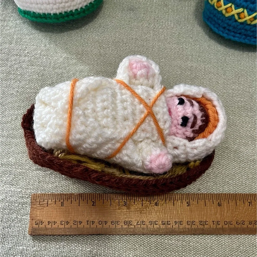 Hand Knitted Crochet Holy Family Christmas Joseph Virgin Mary Baby Jesus Manger
